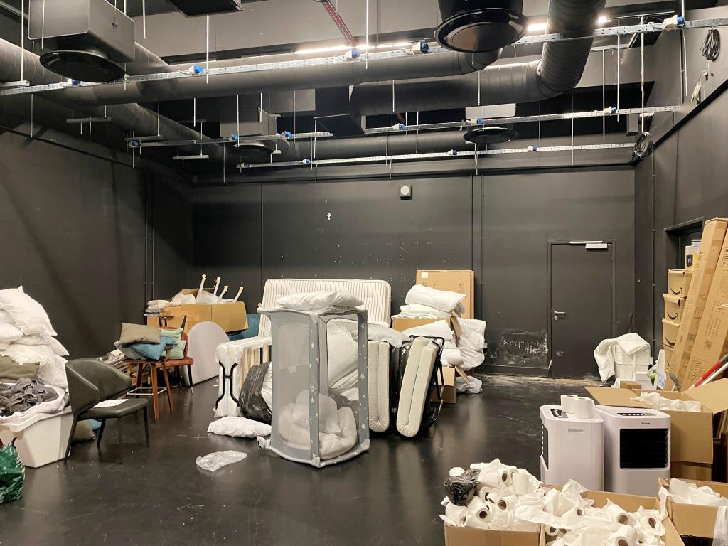 Lot: 61 - LOWER GROUND FLOOR COMMERCIAL SPACE - Room